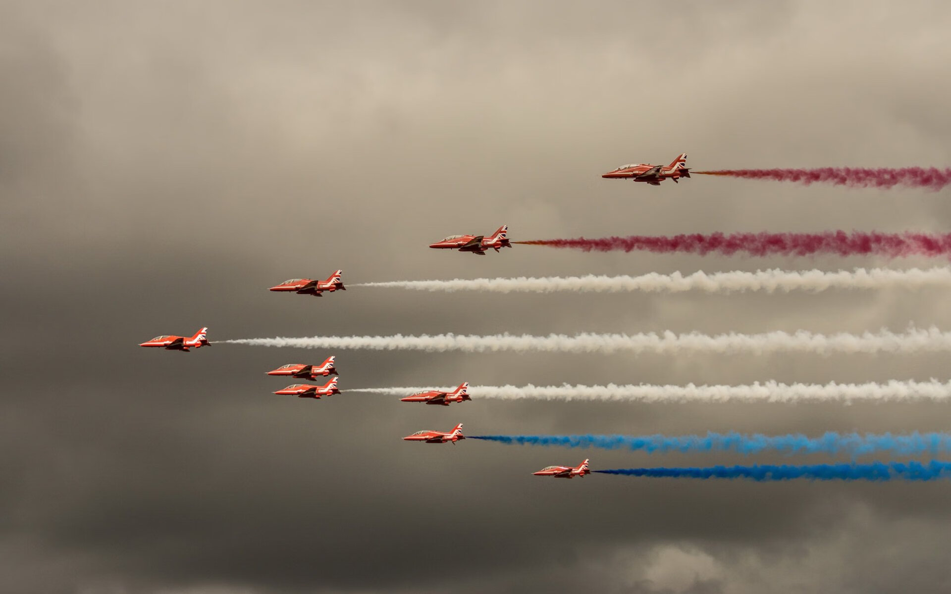 开云体育在线赛事直播-最会分球的中锋在战术中的特殊作用，中锋分为哪几种类型